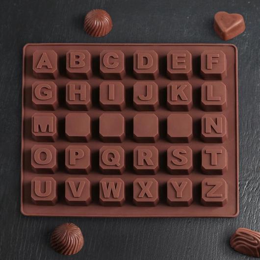 Форма для льда и шоколада Доляна «Английский алфавит», 17×14 см, 30 ячеек (2,1×2,1 см), цвет шоколад